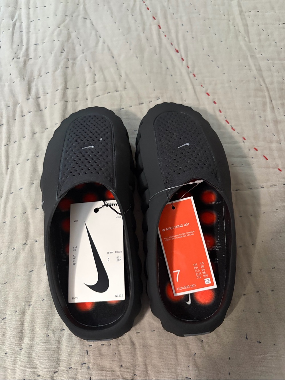 Nike mind Black Foam Slip-On Clog